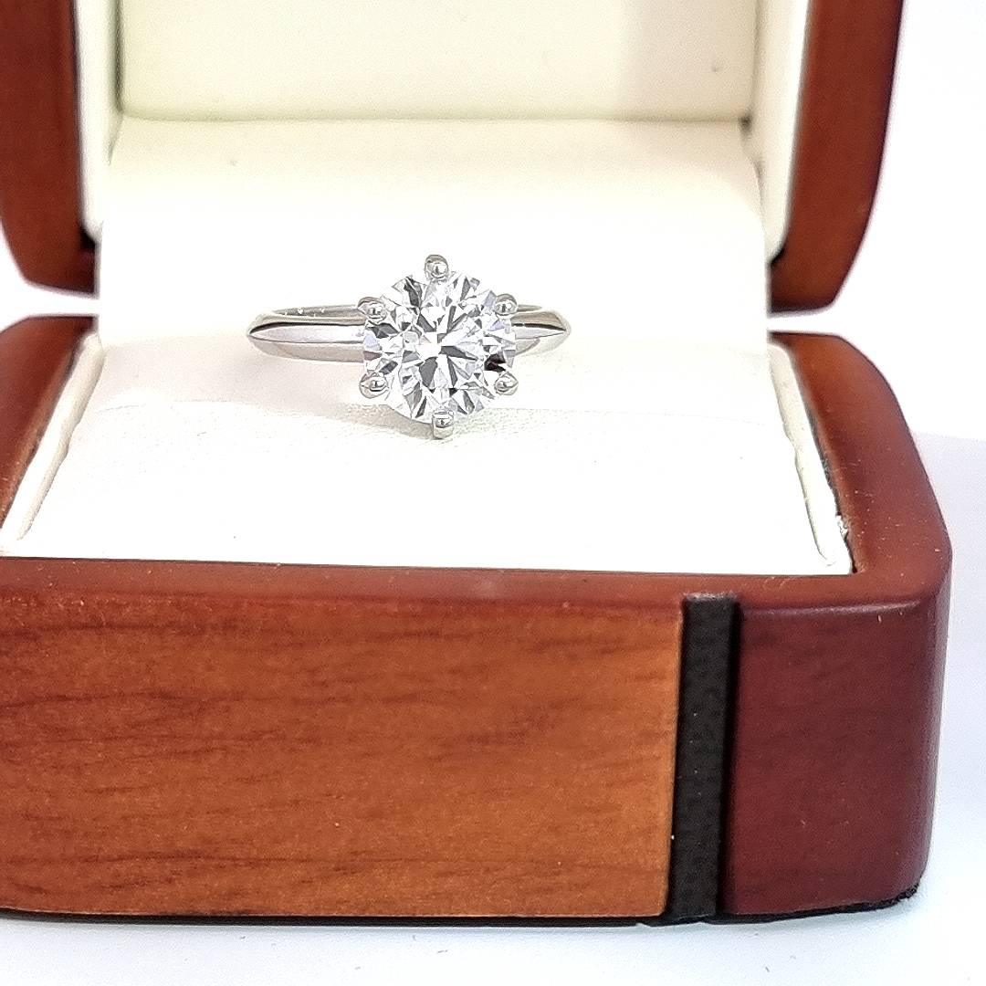 $10K - 2.55 Carat Round Cut, LG Diamond Engagement Ring - D VVS2 Ideal Cut