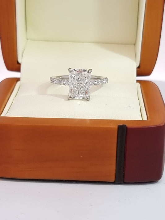 Stunning 3.55 Carat, Radiant Cut LG Diamond & Platinum Engagement Ring (Copy)
