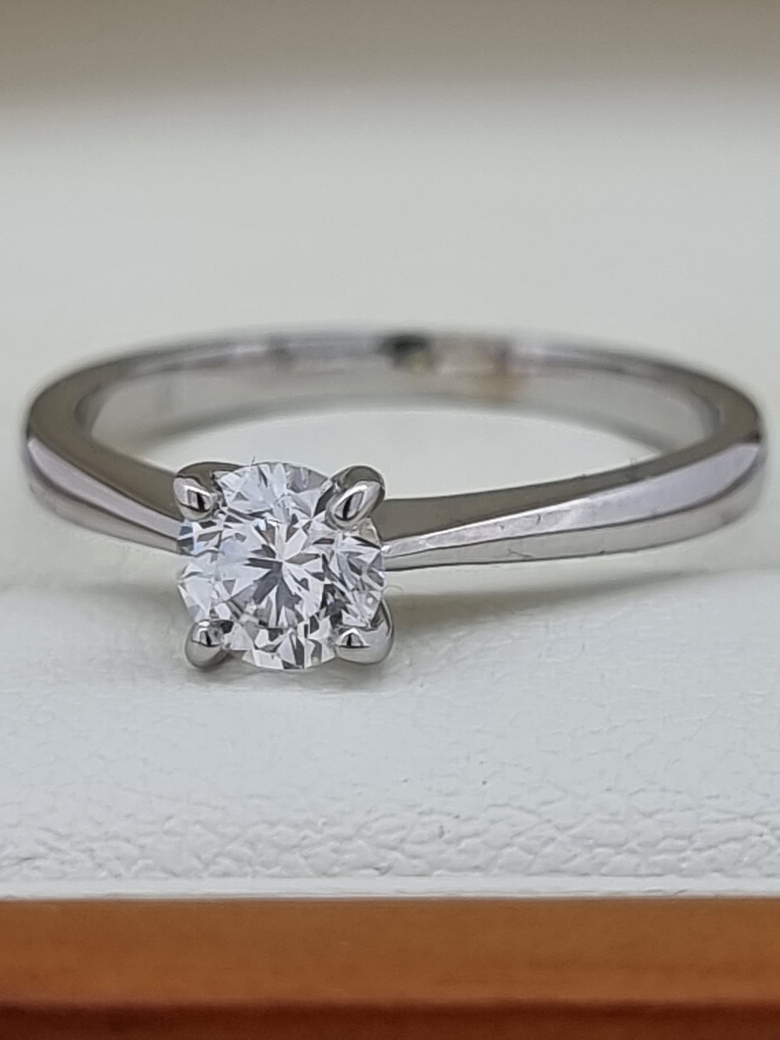 Ideal Cut - GIA 3EX Round Cut Diamond Solitaire