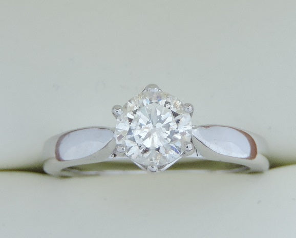 1 Carat - Round Brilliant Cut Diamond Engagement Ring