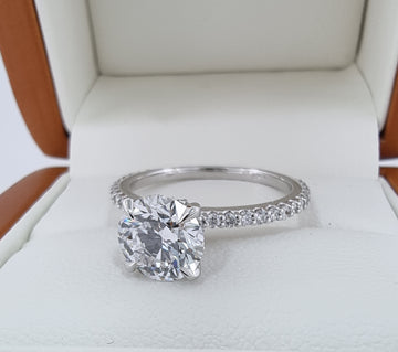 Stunning Hidden Halo Diamond Ring - Lab Griown