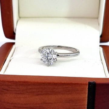 IGI, D/VVS2, 1.58 Carat Round Cut Diamond & Platinum Engagement Ring! Lab Grown!