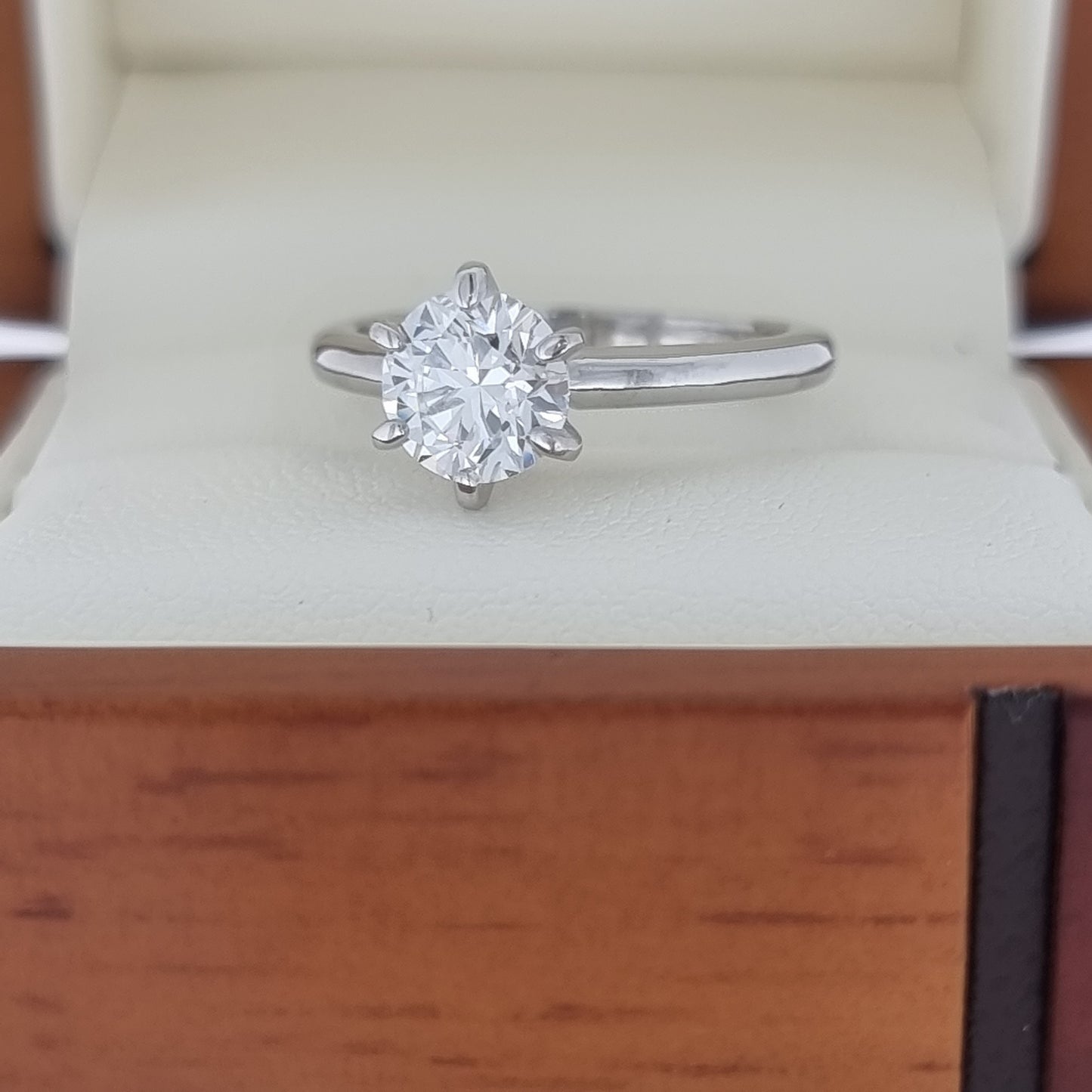 D/VVS2, 1.35 Carat Diamond Engagement Ring! Lab Grown!