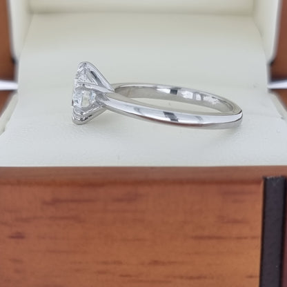 D/VVS2, 1.35 Carat Diamond Engagement Ring! Lab Grown!