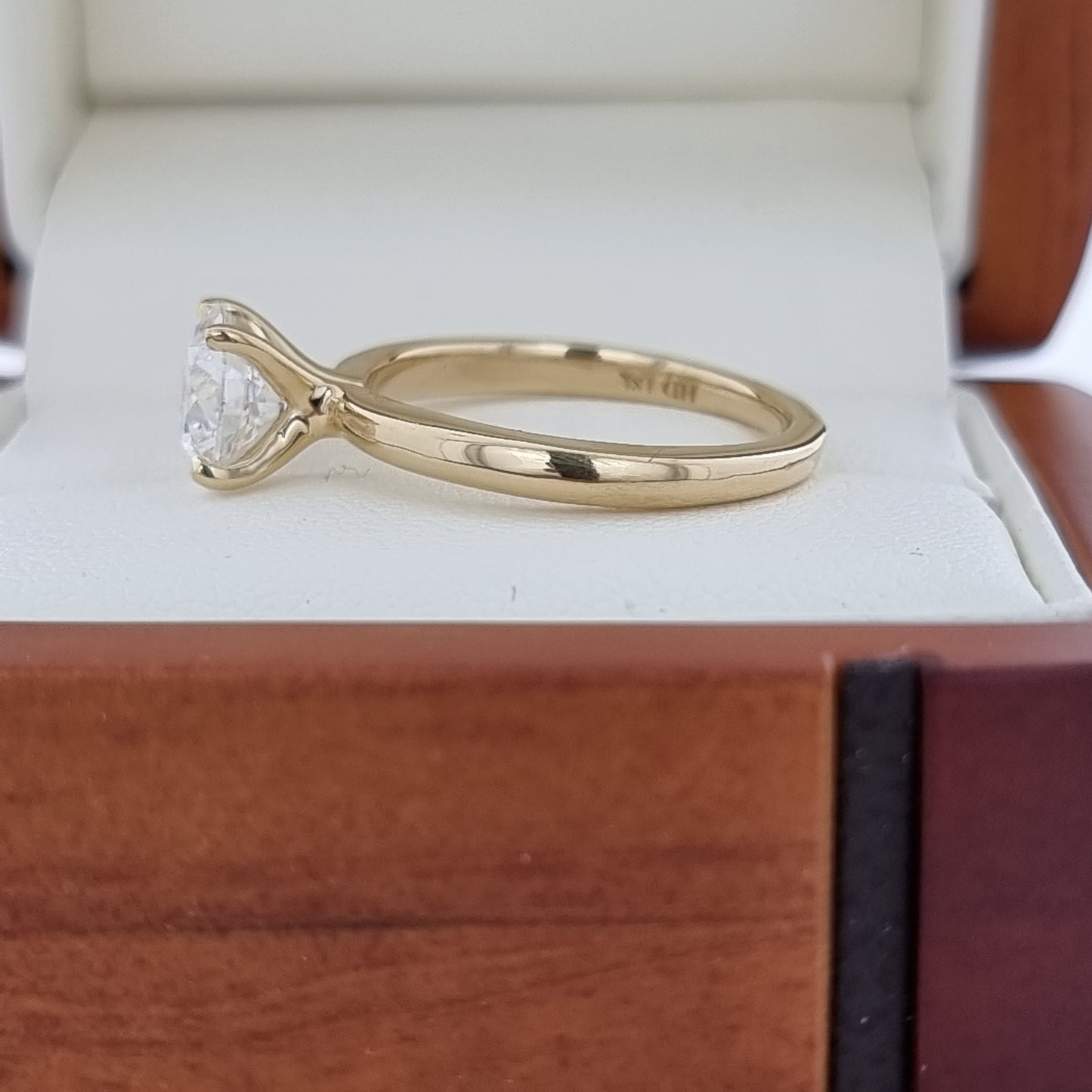 D/VVS2, 1.38 Carat Diamond Engagement Ring! Lab Grown!