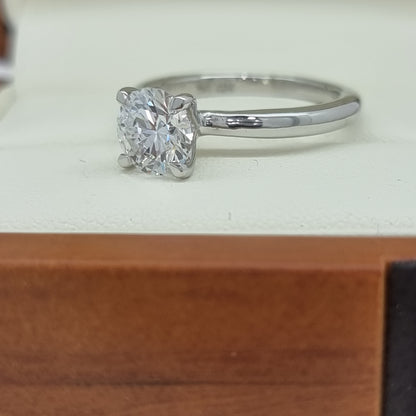 D/VVS2, 1.21 Carat Diamond Engagement Ring! Lab Grown!