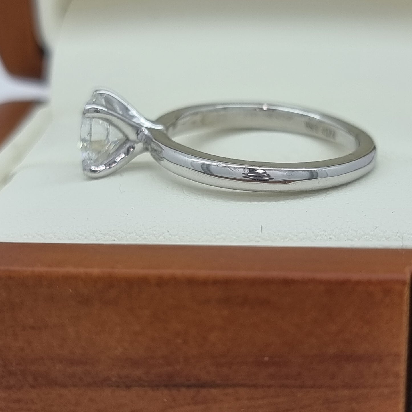 D/VVS2, 1.21 Carat Diamond Engagement Ring! Lab Grown!