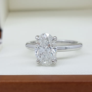 IGI Certified 2.16 Carat, F/VS1, Oval Cut Diamond Engagement Ring! Lab Grown!