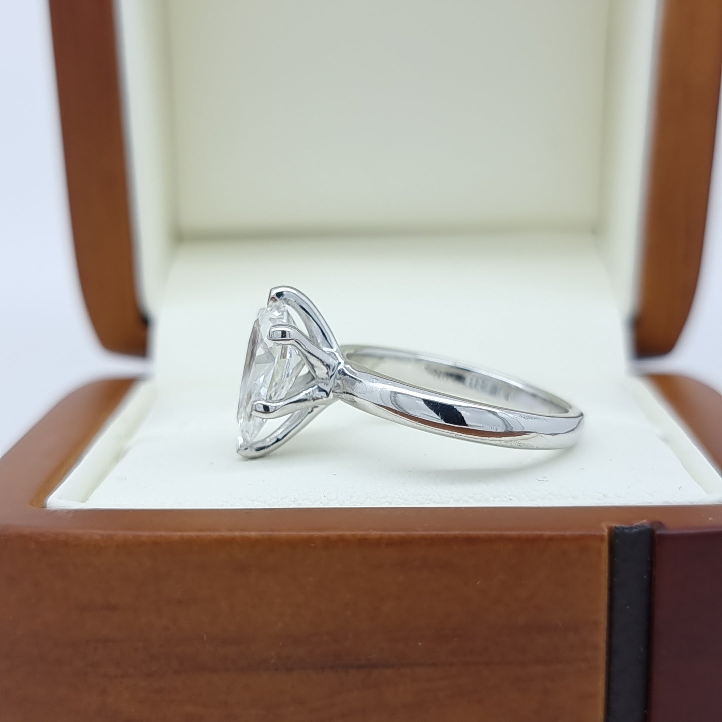 IGI Certified 2.13 Carat, E/VS1, Pear Cut Diamond Engagement Ring! Lab Grown!