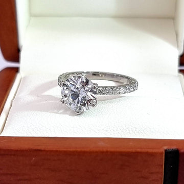 $9.1K Value - IGI Certified, 2.53 Carat E/VVS2, Round Cut LG Diamond Engagement Ring!