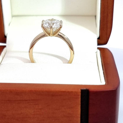 $8.75K Value - IGI Certified, 2.60 Carat D/VVS2, Round Cut LG Diamond Engagement Ring!