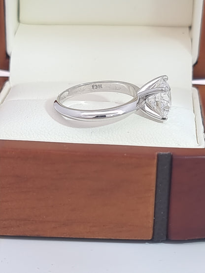 2.52 Carat Round Cut, LG Diamond Engagement Ring - 18K Knife Edge Setting