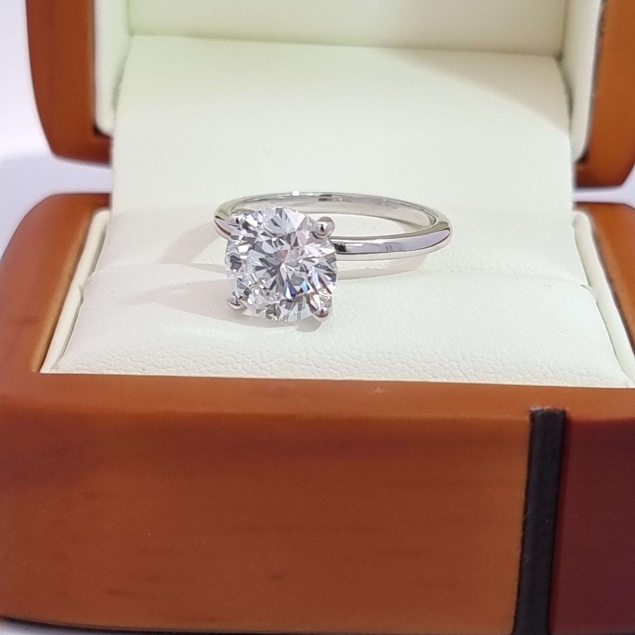 Huge 3 Carat, 'IDEAL' Cut Diamond Engagement Ring - Solid Platinum Setting