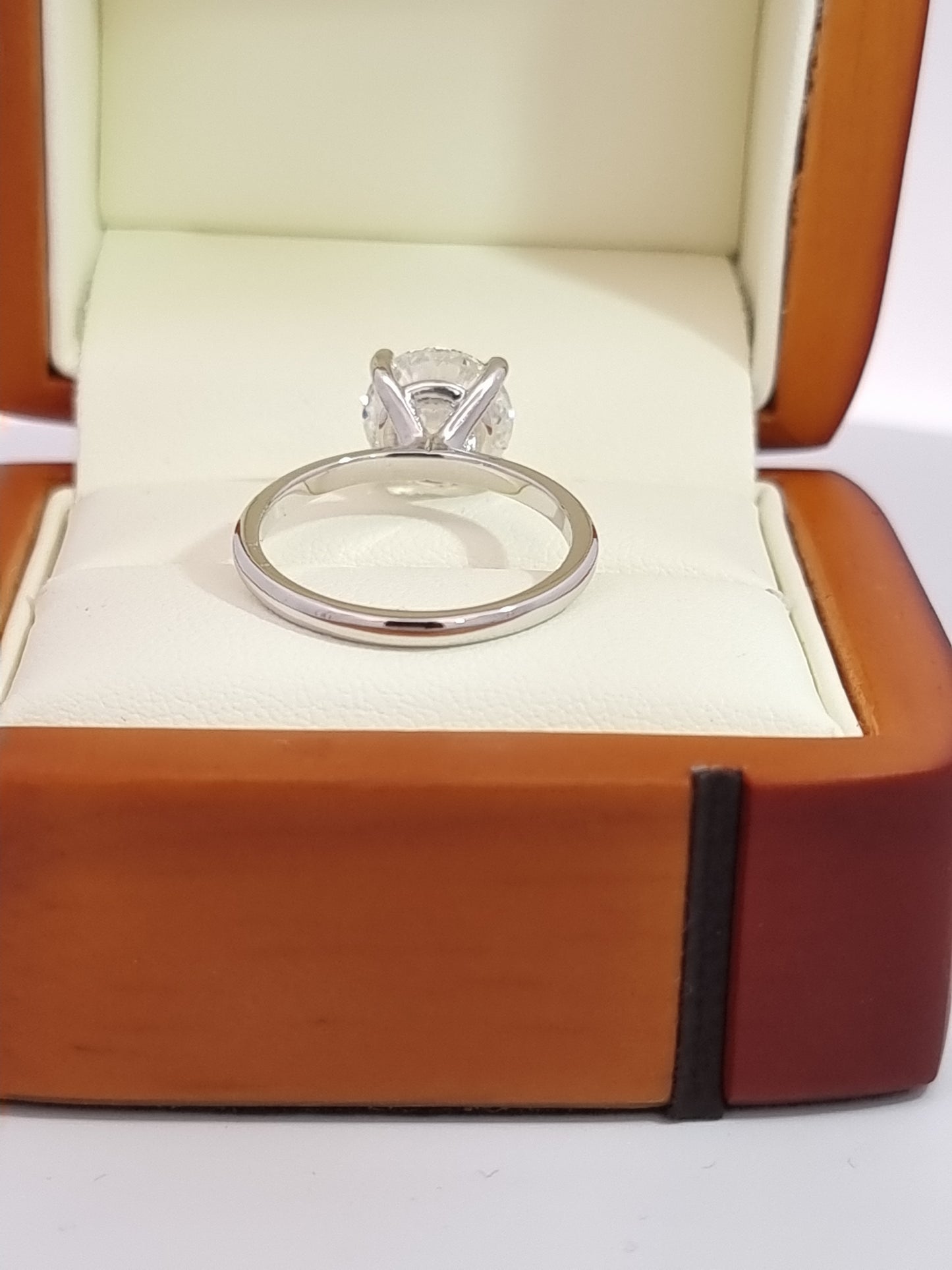 Huge 3 Carat, 'IDEAL' Cut Diamond Engagement Ring - Solid Platinum Setting