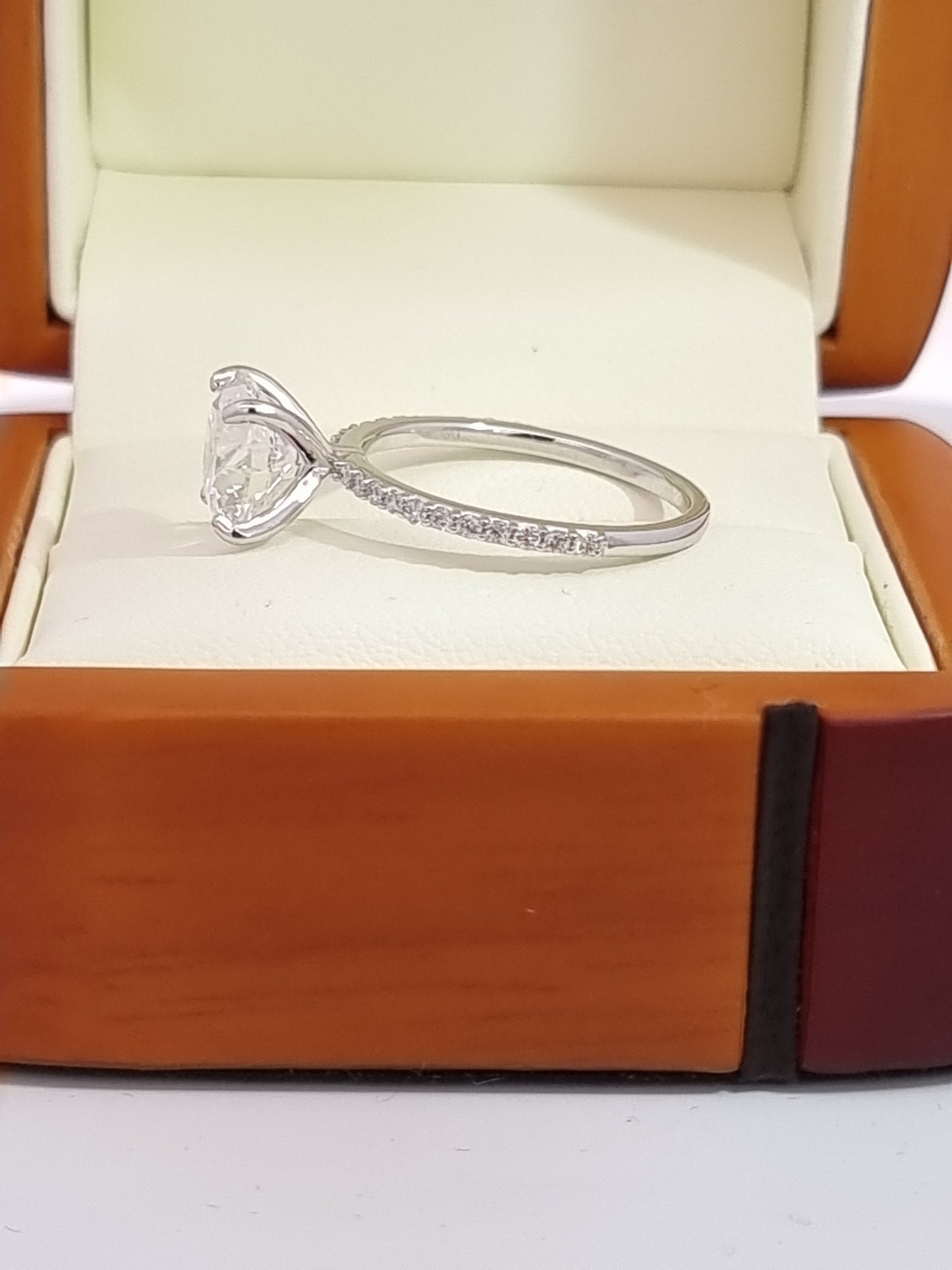 D Colour, 2.80 Carat, Round Cut LG Diamond & 18K WG Engagement Ring