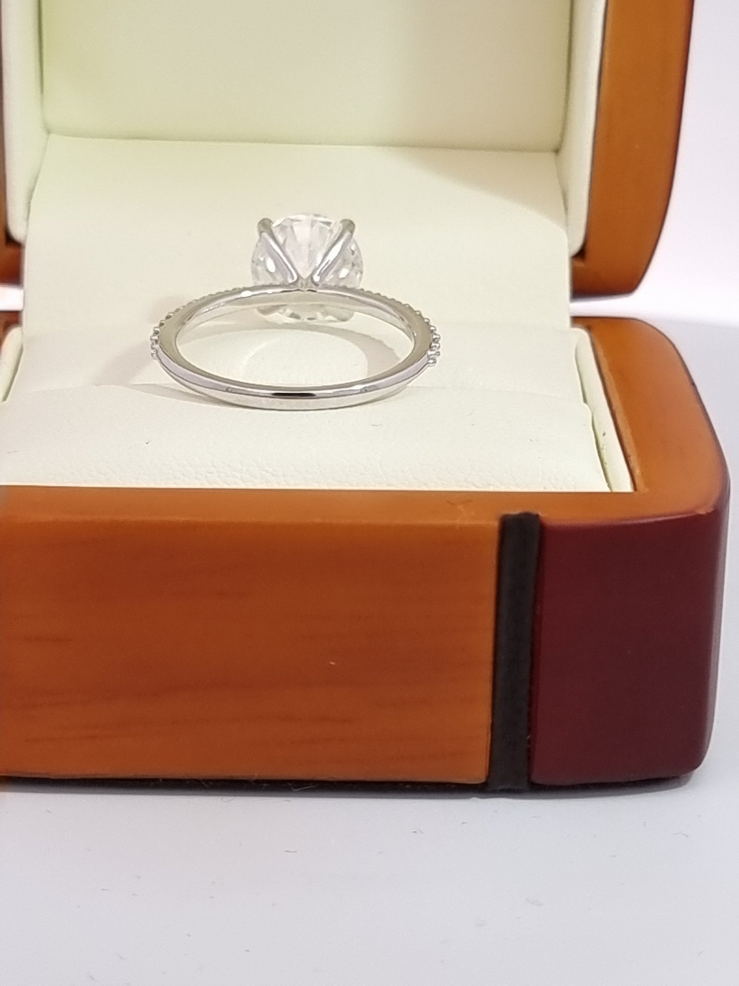 D Colour, 2.80 Carat, Round Cut LG Diamond & 18K WG Engagement Ring