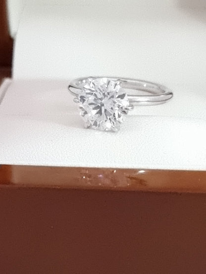 $9500 Value – just $3990! 3 Ct D / VVS2 Ideal Cut in 18K White Gold!