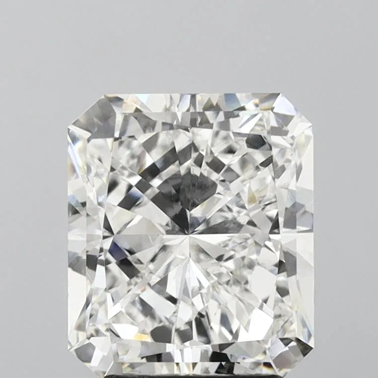 4.03 Carats RADIANT Diamond