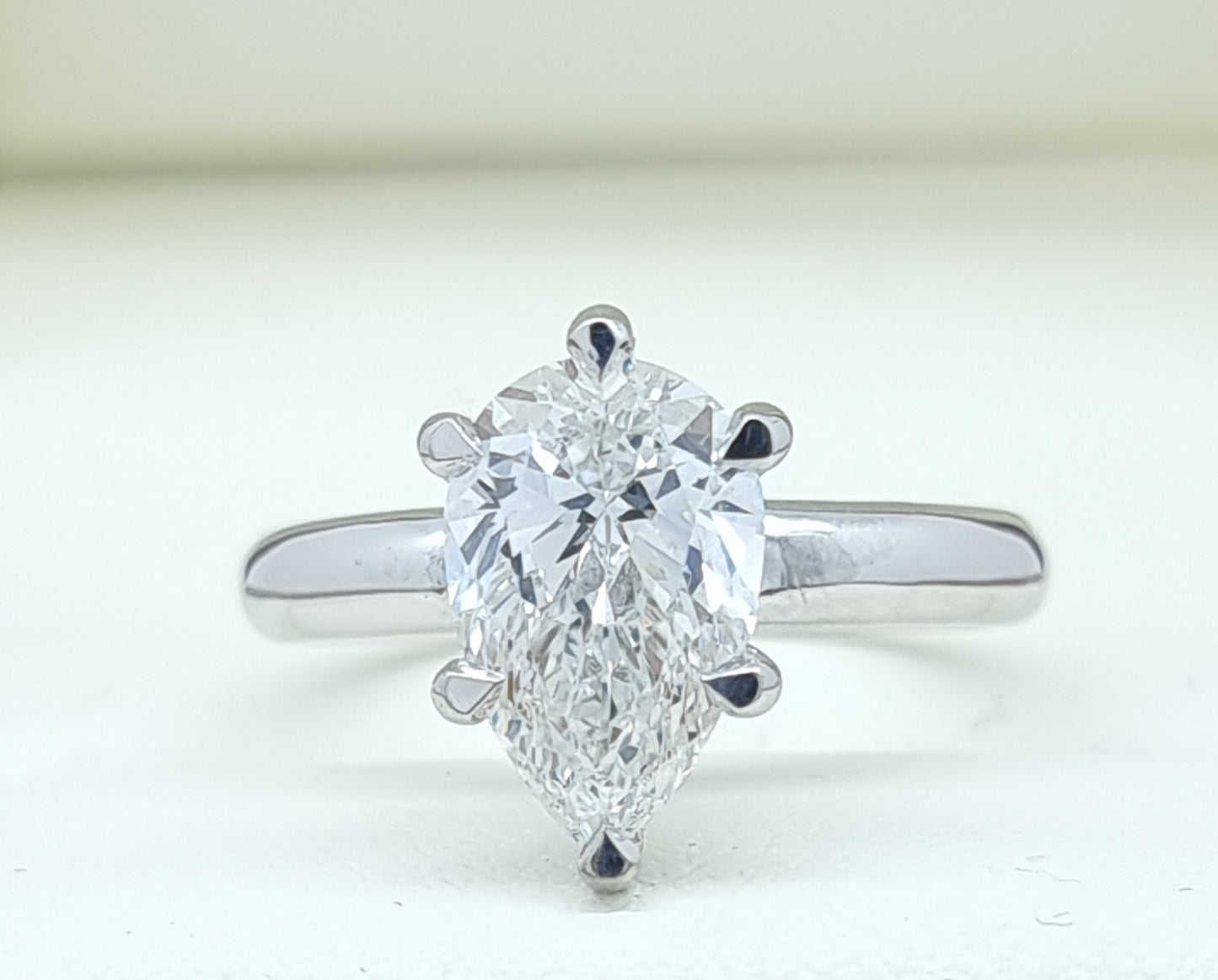 IGI Certified 2.13 Carat, E/VS1, Pear Cut Diamond Engagement Ring! Lab Grown!