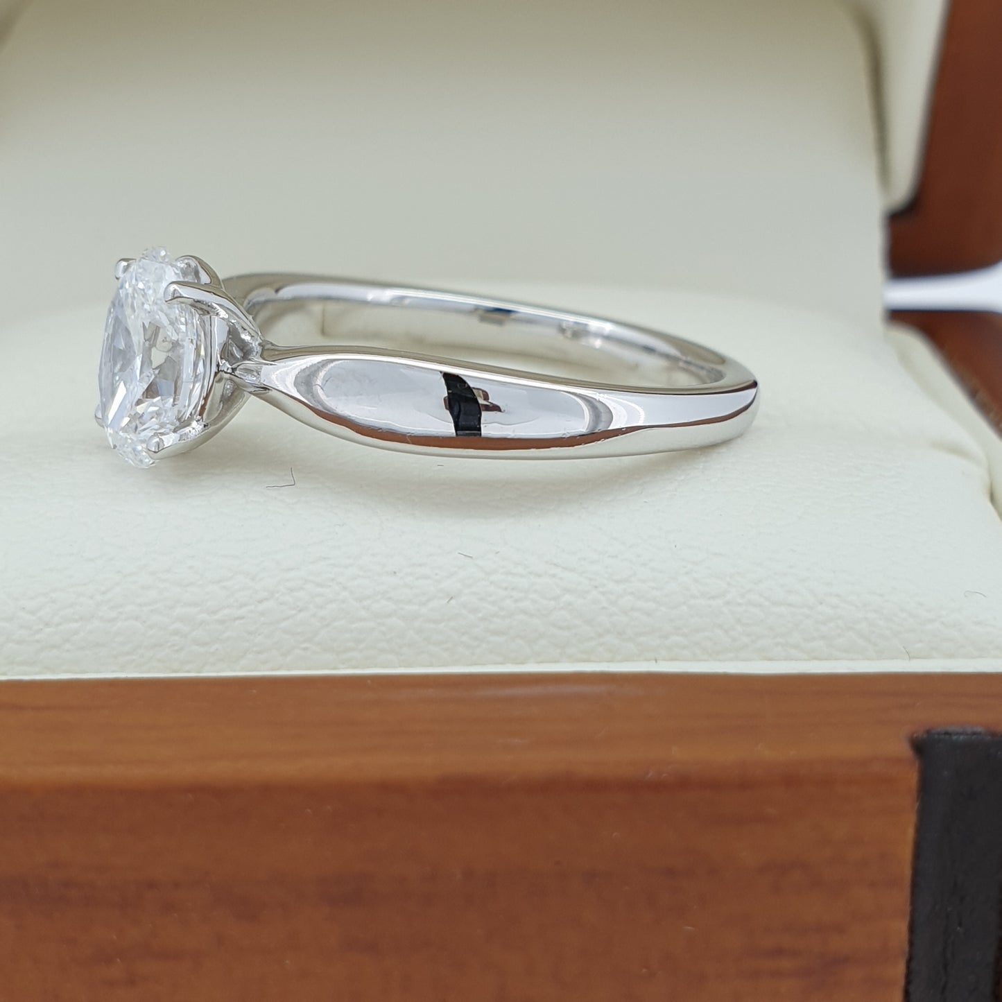 Near 1 Carat Oval Cut Diamond Engagement Ring! D Colour & $18K Value!