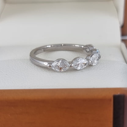 Near 1 Carat F-G/VS Diamond Wedding or Dress Ring! Lab Grown!